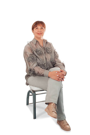 Ella Kotsay	– gestalt therapist